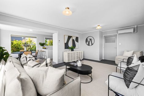 Photo of property in 144 Te Mata Road, Havelock North, 4130