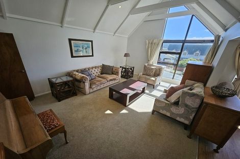 Photo of property in 65 Woodman Drive, Tawa, Wellington, 5028