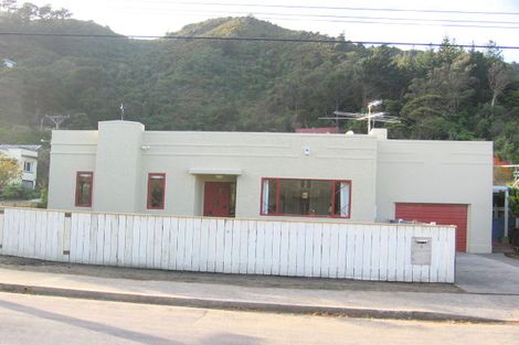 Photo of property in 4a Woodvale Grove, Fairfield, Lower Hutt, 5011