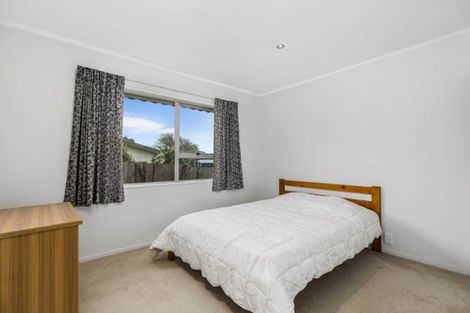 Photo of property in 4/94 Lynwood Road, New Lynn, Auckland, 0600