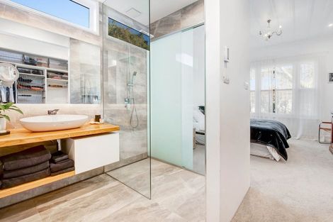 Photo of property in 2 Tainui Road, Devonport, Auckland, 0624