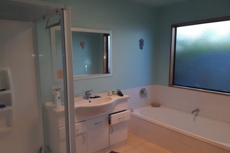 Photo of property in 11 Evenwood Place, Waimairi Beach, Christchurch, 8083