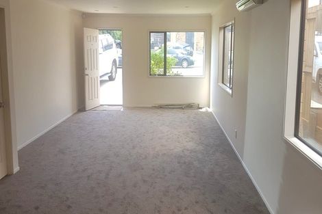 Photo of property in 2 Staten Place, Mangere, Auckland, 2022