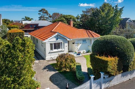 Photo of property in 1/27 Summer Street, Stanley Point, Auckland, 0624