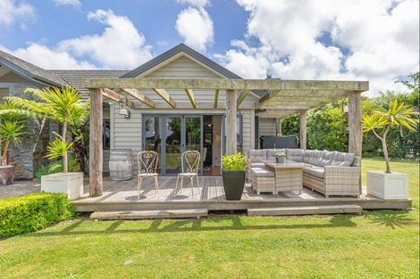 Photo of property in 36 Saint Laurent Way, Ohau, Levin, 5570