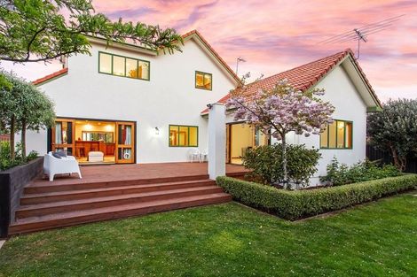 Photo of property in 31 Thornycroft Street, Fendalton, Christchurch, 8052