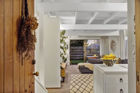 Photo of property in 42 Victory Street, Welcome Bay, Tauranga, 3112