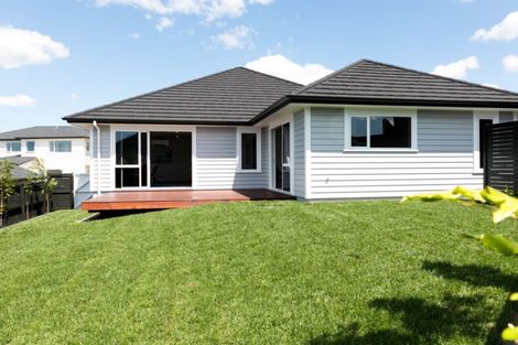 Photo of property in 5 Frontiere Lane, Silverdale, 0932