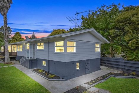 Photo of property in 6 Lawrence Crescent, Hillpark, Auckland, 2102
