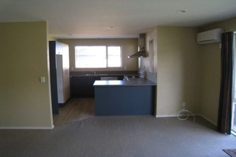 Photo of property in 16 Lindores Street, Addington, Christchurch, 8024