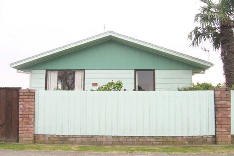 Photo of property in 1/145 Gloucester Street, Taradale, Napier, 4112