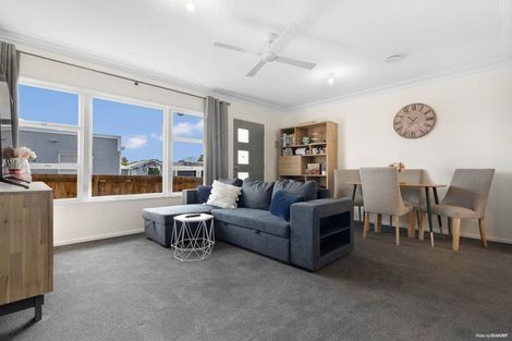 Photo of property in 1/170 Great South Road, Drury, 2113