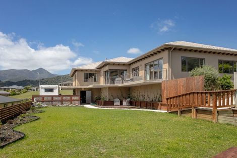 Photo of property in 24 Harbour View Heights, Picton, 7220