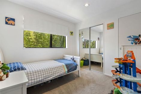 Photo of property in 16b Charmaine Road, Torbay, Auckland, 0630