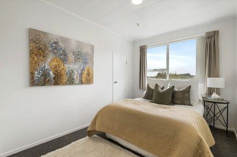 Photo of property in 1/21 Bonito Place, Bayview, Auckland, 0629