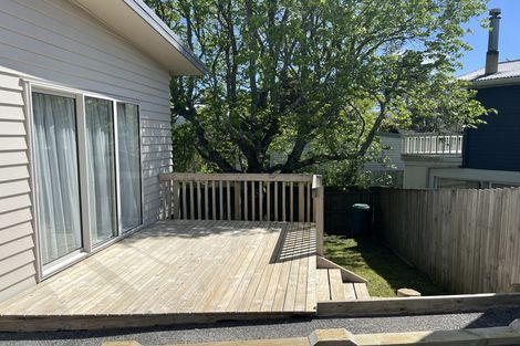 Photo of property in 9b Mackwood Place, Birkdale, Auckland, 0626