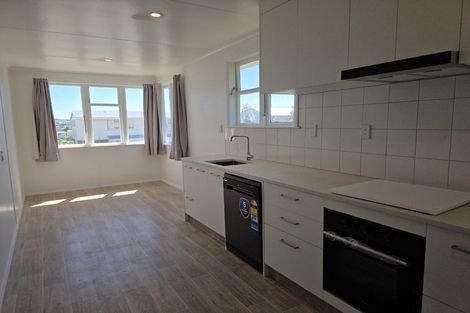 Photo of property in 42 Warspite Avenue, Cannons Creek, Porirua, 5024