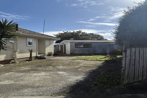 Photo of property in 58 Sutton Crescent, Papakura, 2110