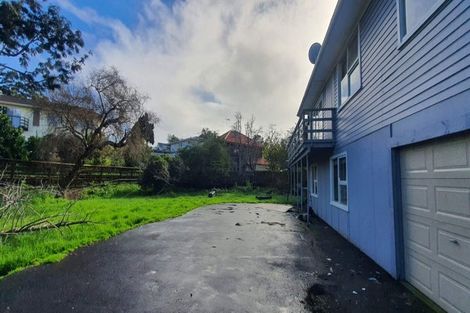 Photo of property in 149 Reeves Road, Pakuranga Heights, Auckland, 2010