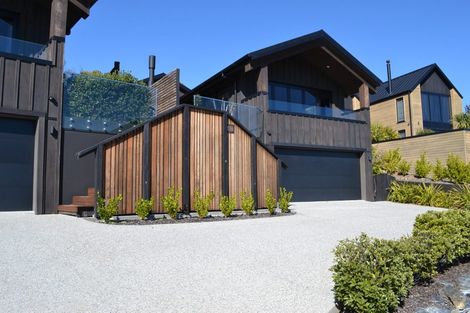 Photo of property in 19b Rannoch Drive, Jacks Point, Queenstown, 9371