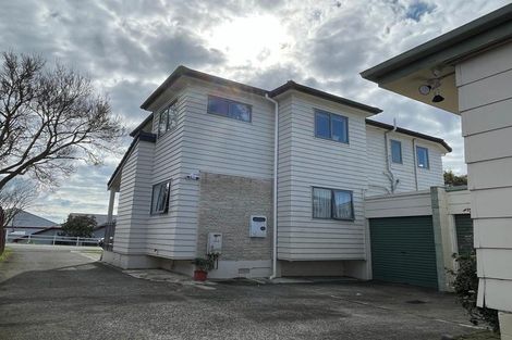 Photo of property in 1/41 Butley Drive, Farm Cove, Auckland, 2012