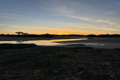 Photo of property in 9 Kakariki Road, Ngunguru, Whangarei, 0173