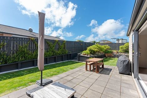 Photo of property in 21 Nelson Avenue, Aotea, Porirua, 5024