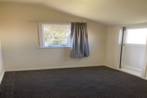 Photo of property in 7-8/26 Main Road, Titahi Bay, Porirua, 5022