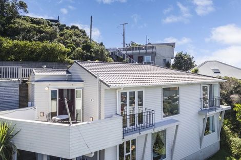 Photo of property in 23 Alexandra Road, Roseneath, Wellington, 6021