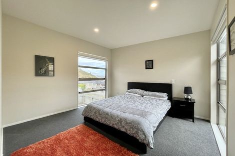 Photo of property in 23 Gifford Grove, Churton Park, Wellington, 6037