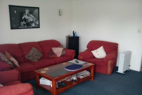 Photo of property in 2/33 Butterworth Avenue, Opaheke, Papakura, 2113