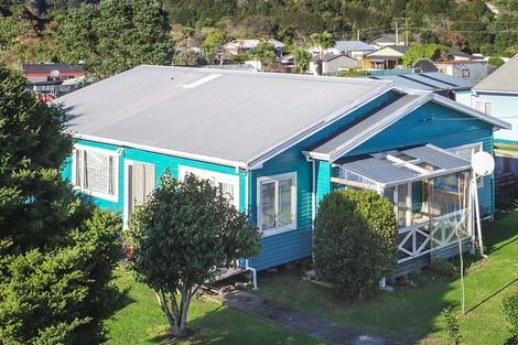 Photo of property in 2 Curtis Street, Hector, 7822