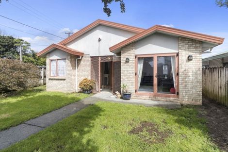 Photo of property in 2 Ali Place, Ranui, Auckland, 0612