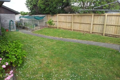 Photo of property in 76 Burswood Drive, Burswood, Auckland, 2013