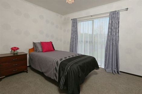 Photo of property in 10 Muscat Place, Henderson, Auckland, 0612