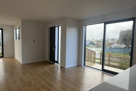 Photo of property in 1 Boys Place, Pakuranga Heights, Auckland, 2010