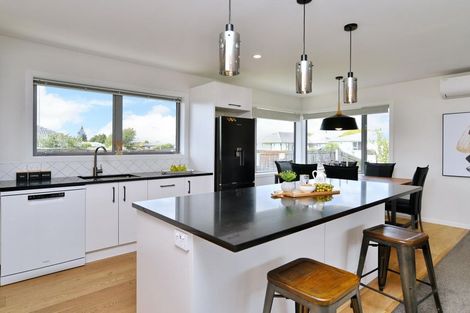 Photo of property in 25 Dunstan Crescent, Hornby, Christchurch, 8042