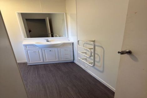 Photo of property in 1/73 Spinella Drive, Bayview, Auckland, 0629