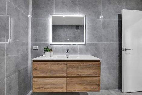 Photo of property in 20 Tiverton Crescent, Whalers Gate, New Plymouth, 4310