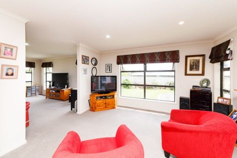 Photo of property in 8b Hanalin Drive, Marton, 4710