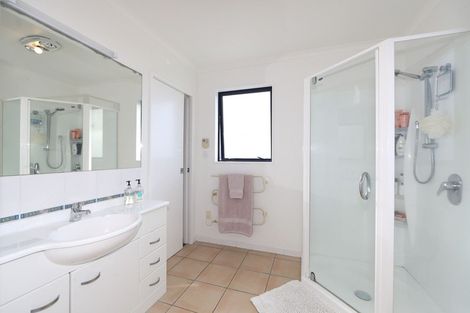 Photo of property in 83 Ferry Road, Clive, 4102