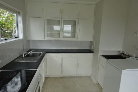 Photo of property in 83 Tiri Road, Tindalls Beach, Whangaparaoa, 0930