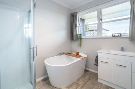 Photo of property in 24 Puriri Crescent, Lansdowne, Masterton, 5810