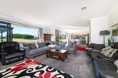 Photo of property in 10 Hanalin Drive, Marton, 4710