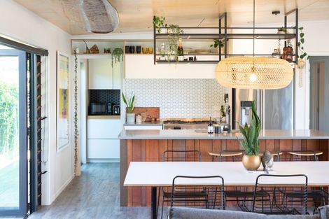 Photo of property in 4 Awatira Drive, Papamoa Beach, Papamoa, 3118