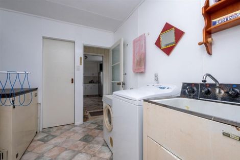 Photo of property in 24 High Street South, Eltham, 4322