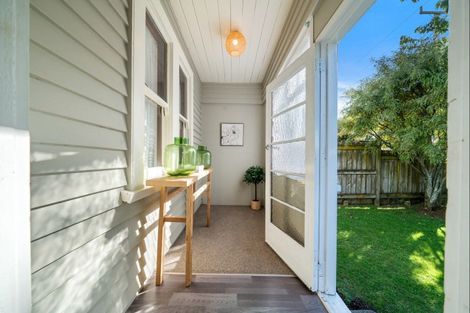 Photo of property in 44 Fitzroy Road, Fitzroy, New Plymouth, 4312