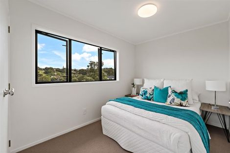 Photo of property in 21 Macnay Way, Murrays Bay, Auckland, 0630