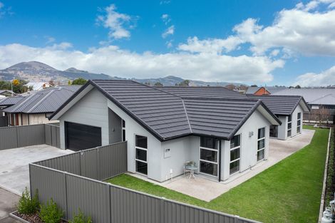 Photo of property in 15 Caledonia Drive, Mosgiel, 9024