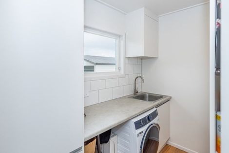 Photo of property in 2 Mears Road, St Andrews, Hamilton, 3200